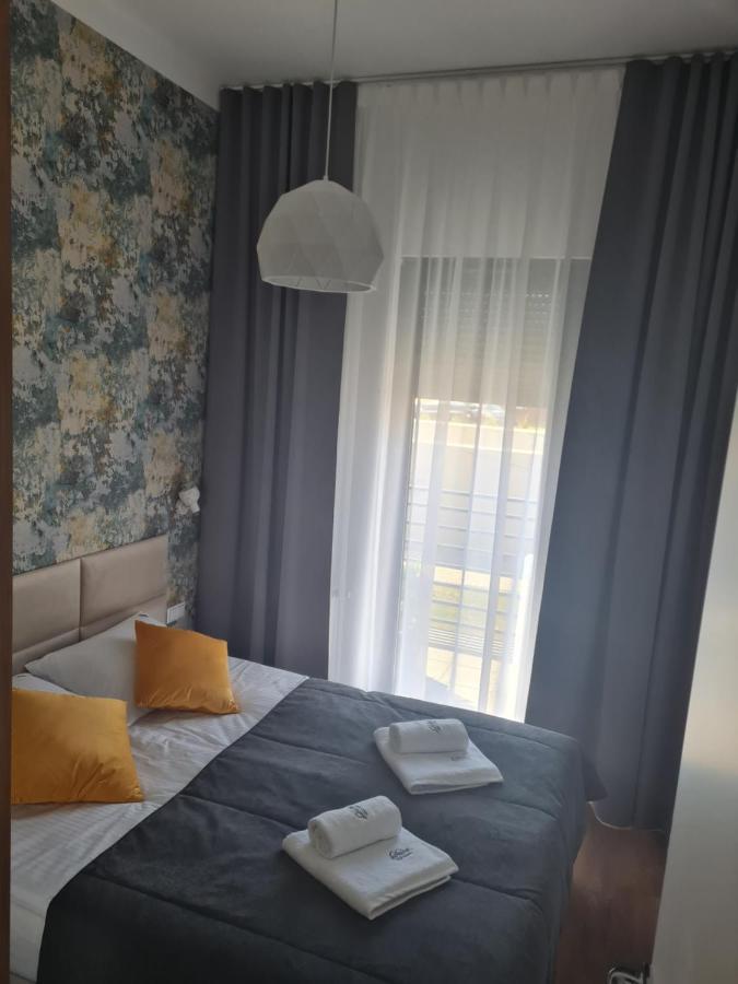 Daira Apartments 尤斯托尼莫斯基 外观 照片
